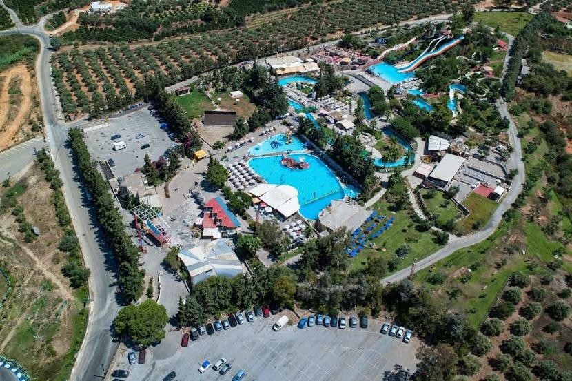 Villa Oasis Galatas  Bagian luar foto
