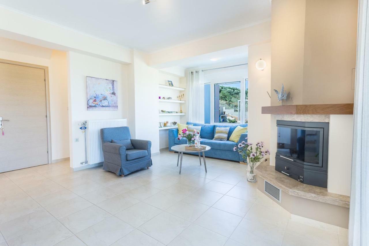 Villa Oasis Galatas  Bagian luar foto