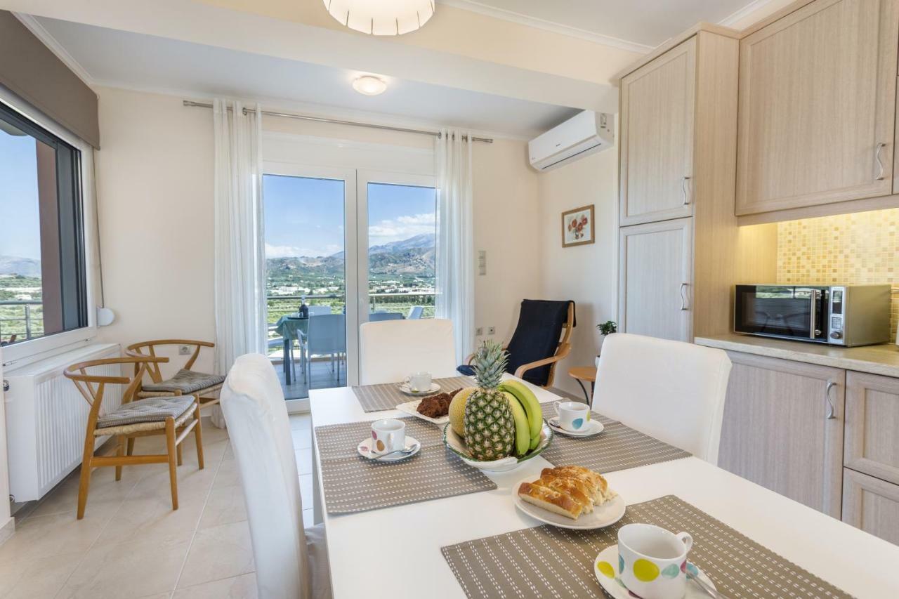 Villa Oasis Galatas  Bagian luar foto