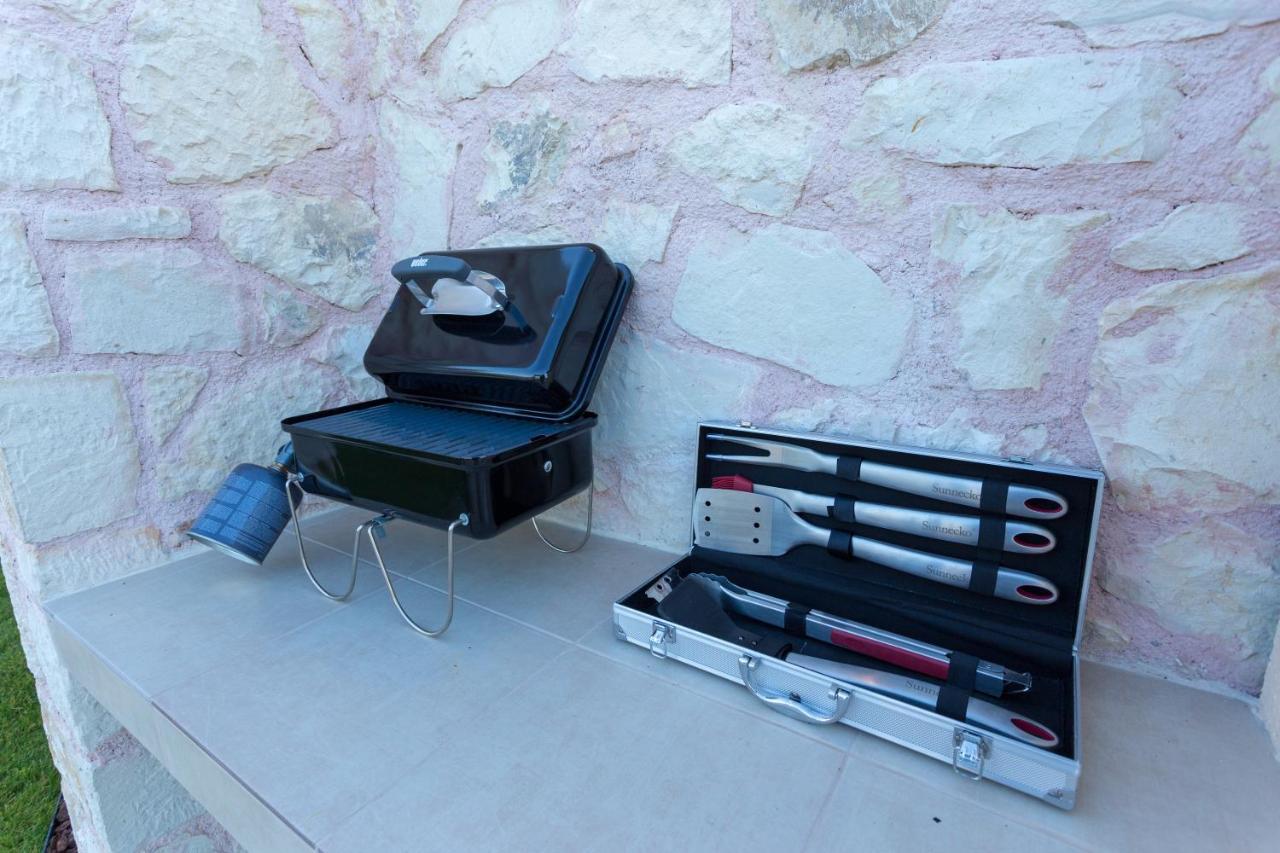 Villa Oasis Galatas  Bagian luar foto